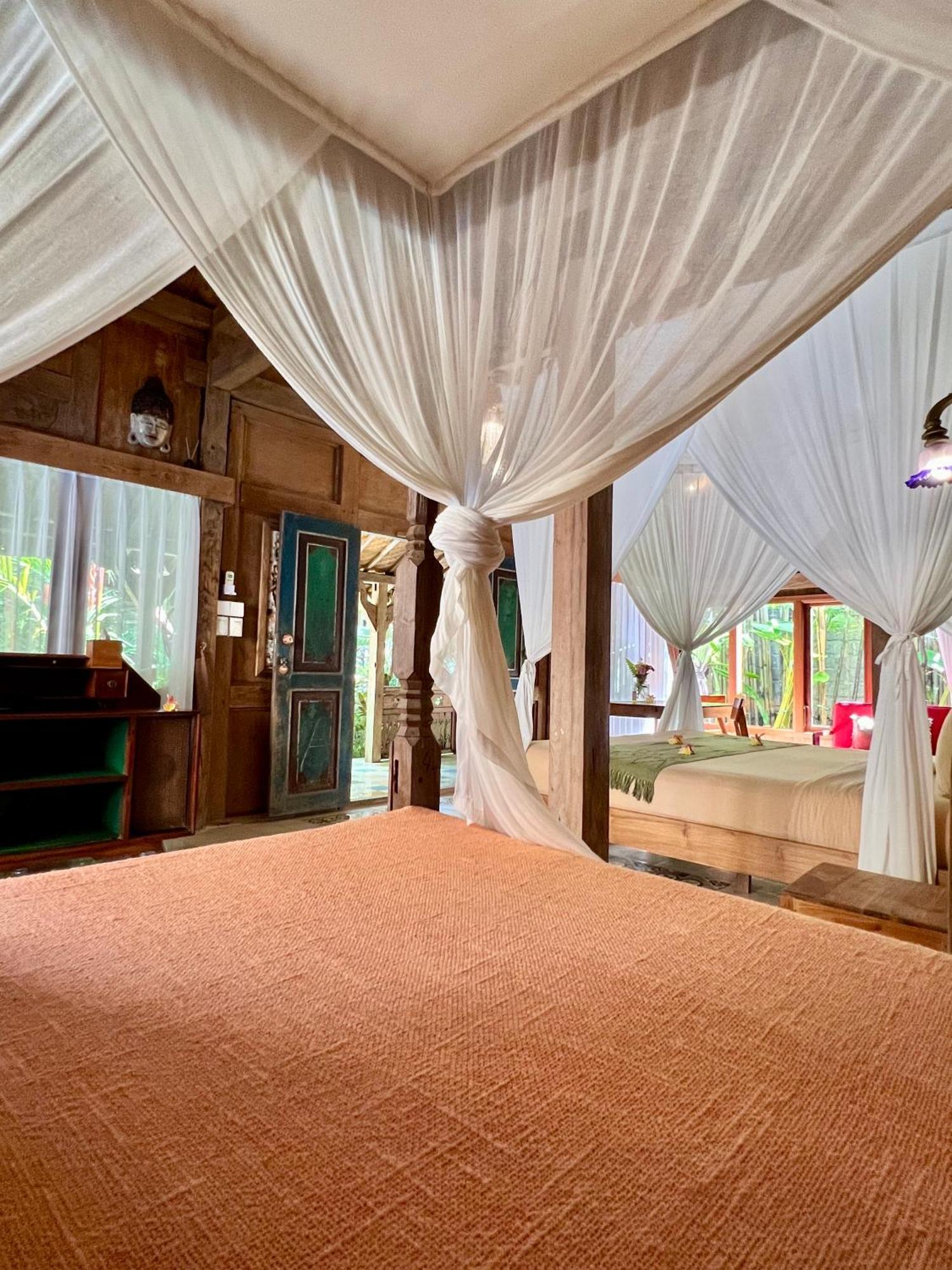 Umakayu Joglo Villa Canggu - Boutique Hotel Buitenkant foto