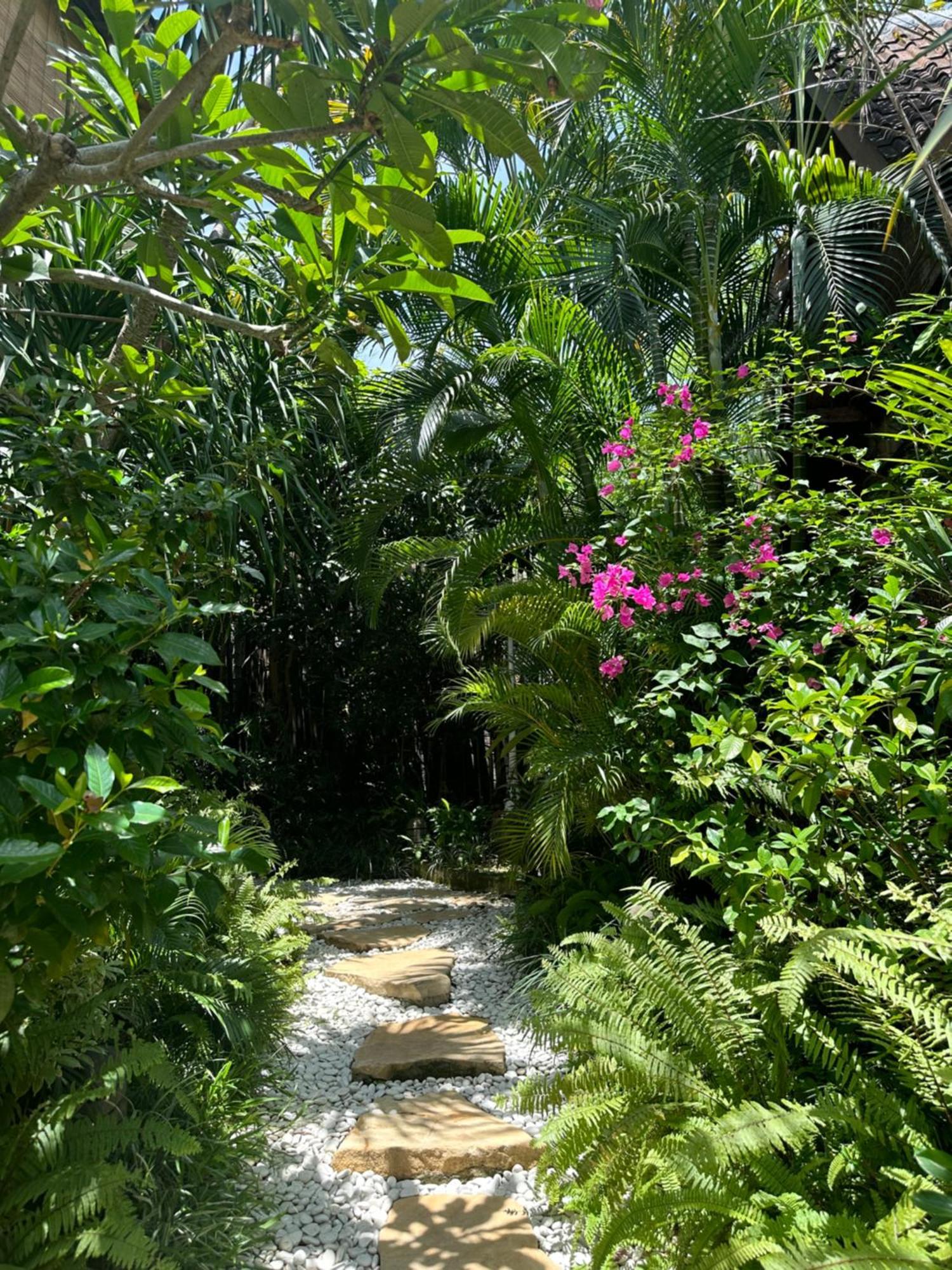Umakayu Joglo Villa Canggu - Boutique Hotel Buitenkant foto