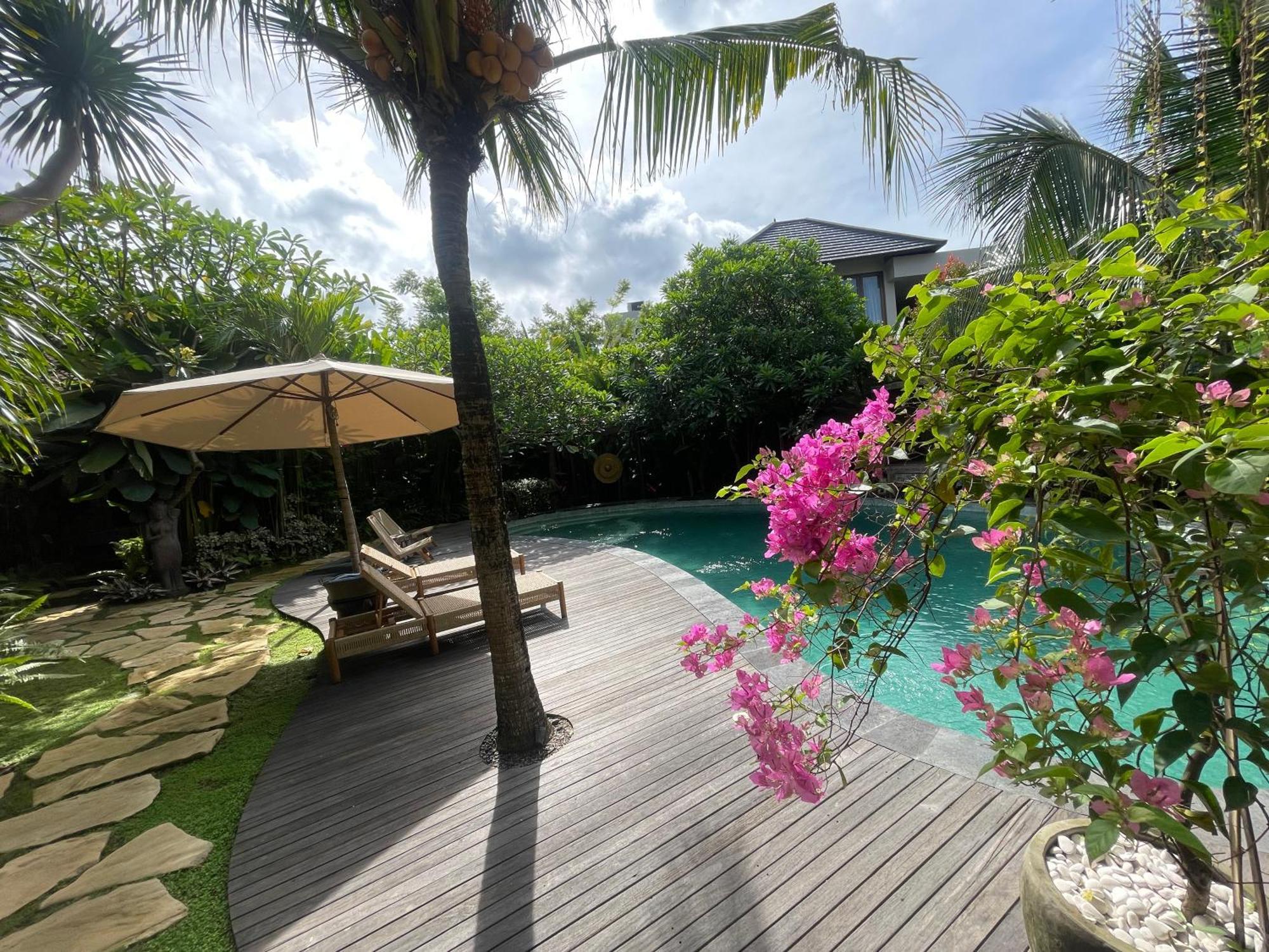 Umakayu Joglo Villa Canggu - Boutique Hotel Buitenkant foto