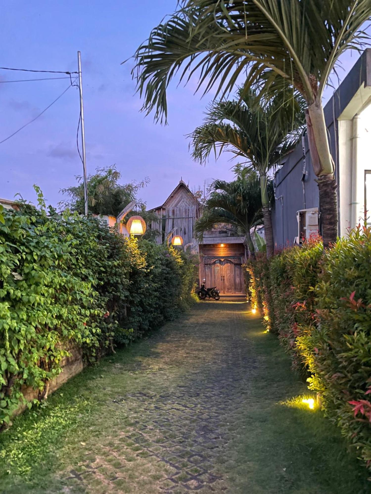 Umakayu Joglo Villa Canggu - Boutique Hotel Buitenkant foto