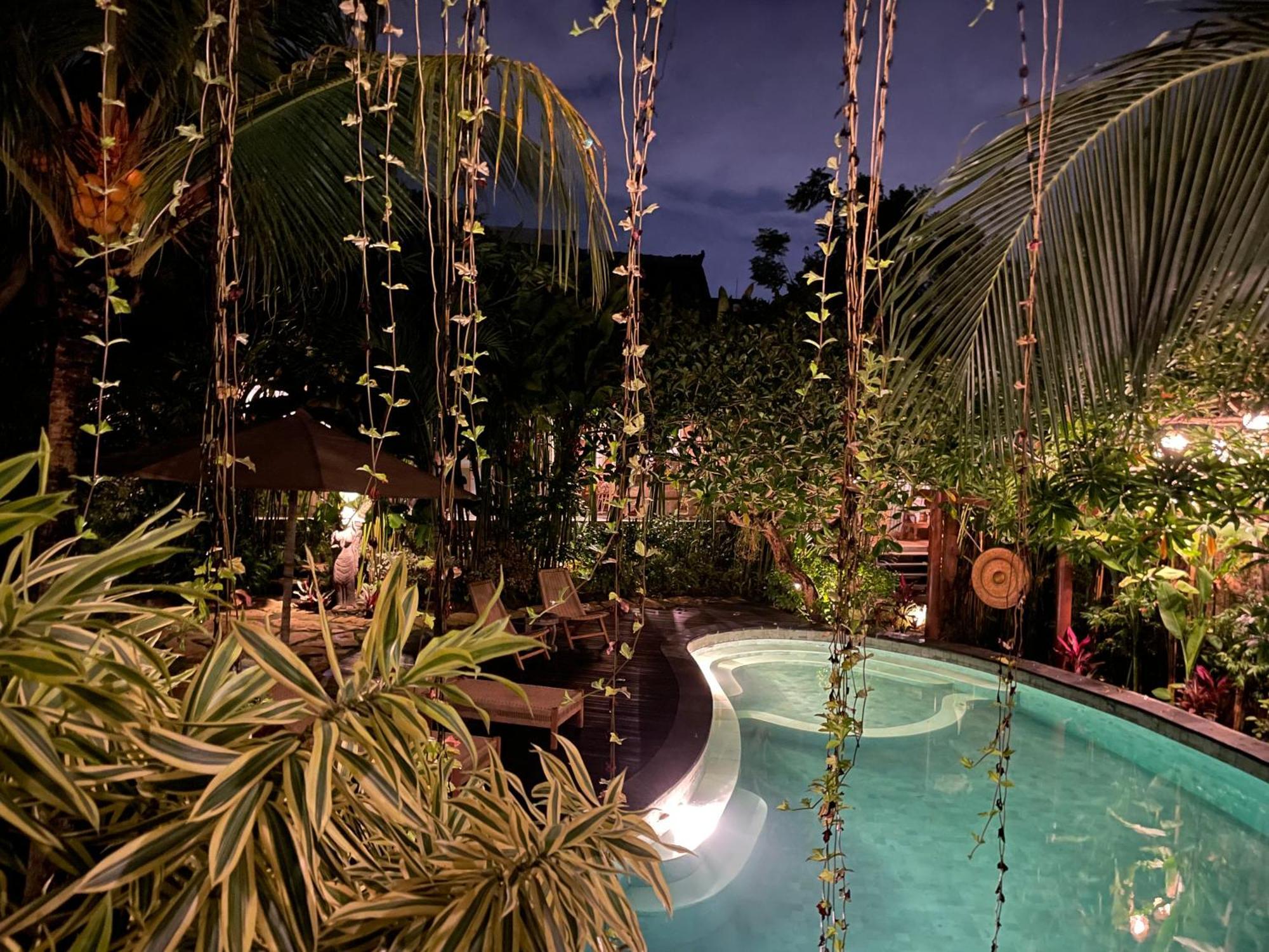 Umakayu Joglo Villa Canggu - Boutique Hotel Buitenkant foto